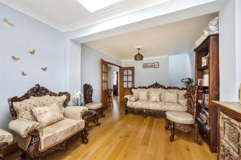 4 bedroom semi-detached house for sale, Larkfield Way, Surrenden, Brighton