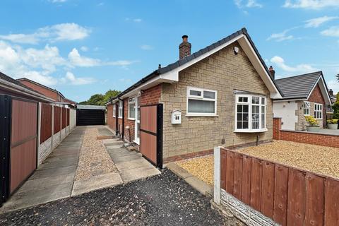 3 bedroom detached house for sale, Rayden Crescent, Westhoughton, BL5