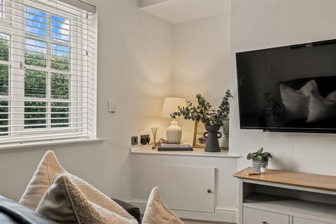 undefined, Main Street, Fiskerton NG25