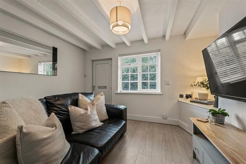 undefined, Main Street, Fiskerton NG25