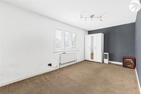 11 Shurlock Avenue, Swanley, BR8 7SU