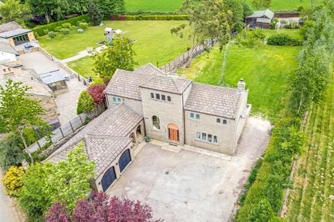 4 bedroom detached house for sale, Stringer House Lane, Huddersfield HD8
