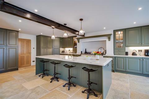 4 bedroom detached house for sale, Stringer House Lane, Huddersfield HD8