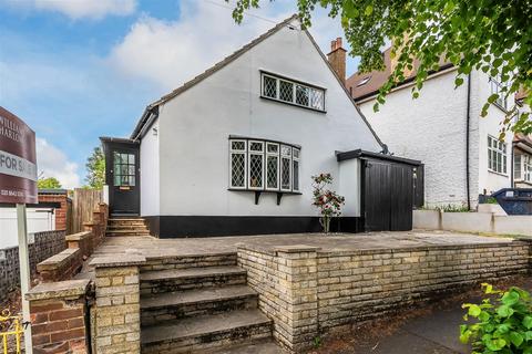 19a Hill Road, Carshalton, SM5 3RA