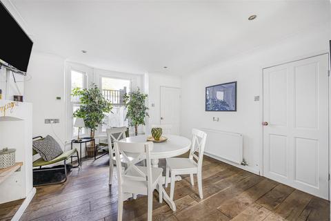 undefined, Carlton Street, Cheltenham