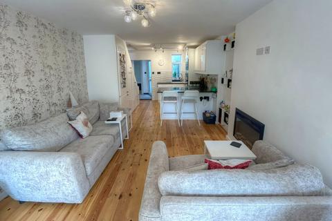 42 Heol Gwys, Upper Cwmtwrch, Swansea, SA9 2XQ