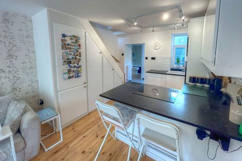 42 Heol Gwys, Upper Cwmtwrch, Swansea, SA9 2XQ