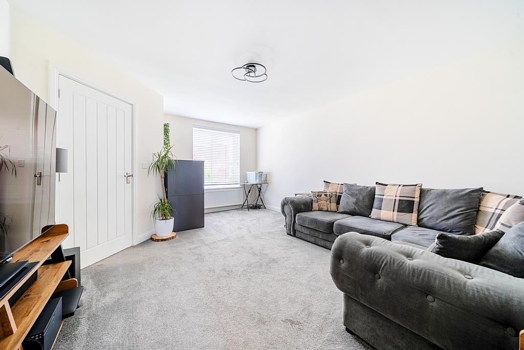 129663310682f2345e2cf0arwhdr1