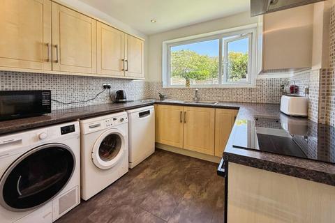 18 Canberra Road, Bramhall, Stockport, SK7 1LG