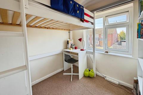 18 Canberra Road, Bramhall, Stockport, SK7 1LG