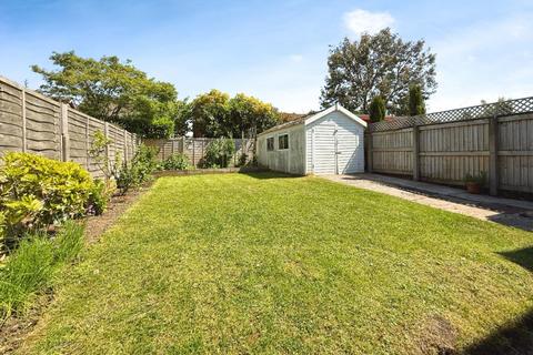 18 Canberra Road, Bramhall, Stockport, SK7 1LG