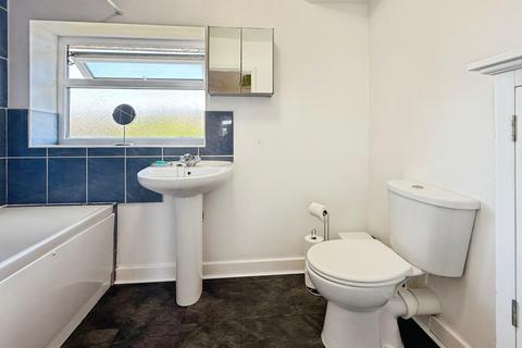 18 Canberra Road, Bramhall, Stockport, SK7 1LG