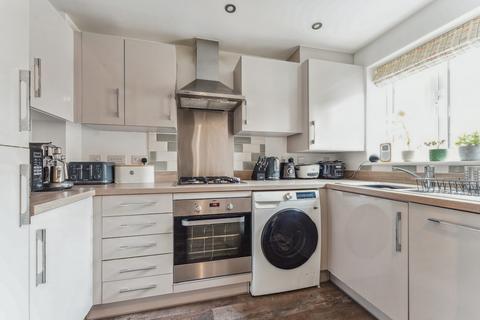2 Crowberry Place, Didcot, OX11 6FT