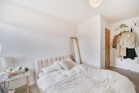 Flat 5, Dominion House The Avenue, London, W13 8AE