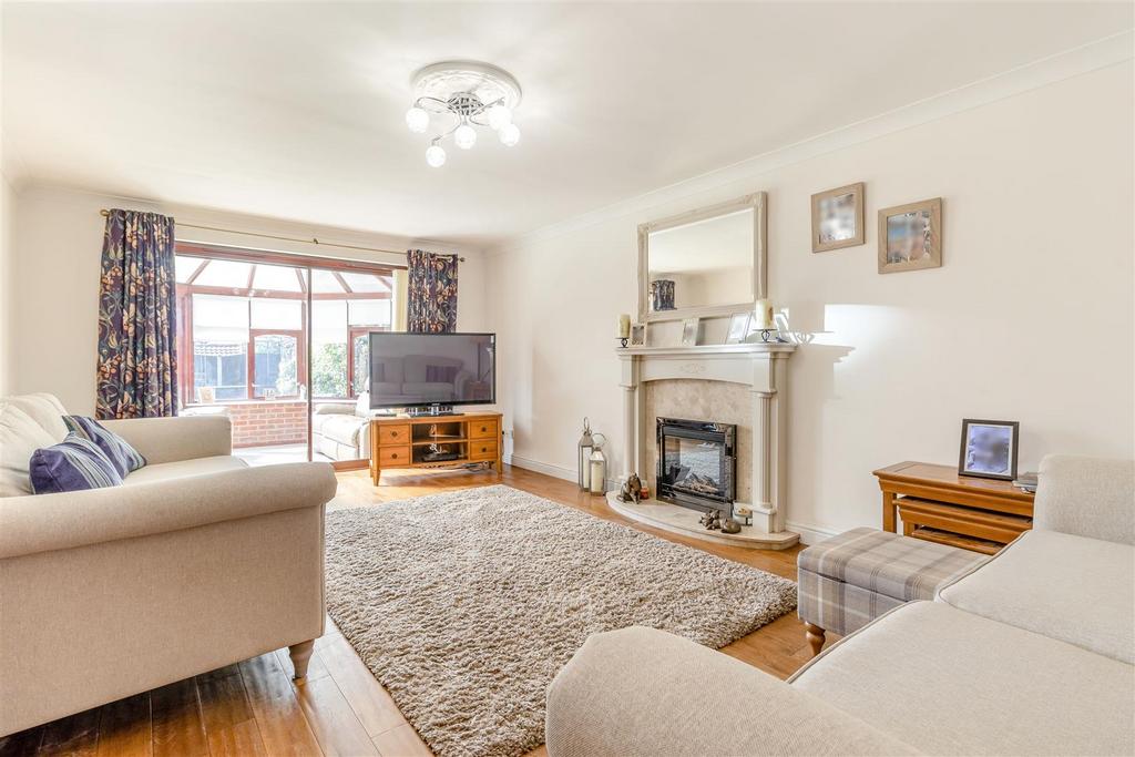 8648189-interior07.jpg