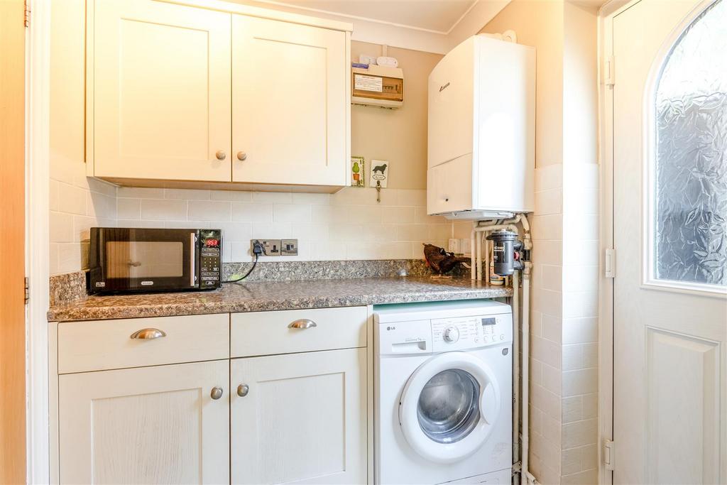 8648189-interior25.jpg