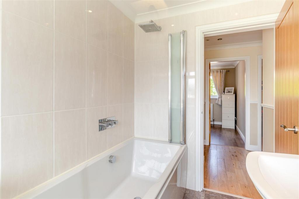 8648189-interior15.jpg