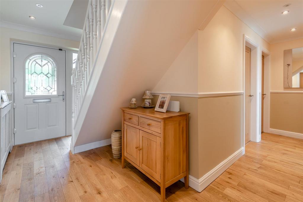 8649607-interior05.jpg