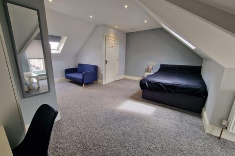 1 bedroom in a house share to rent, Granville Street,  Hull, HU3