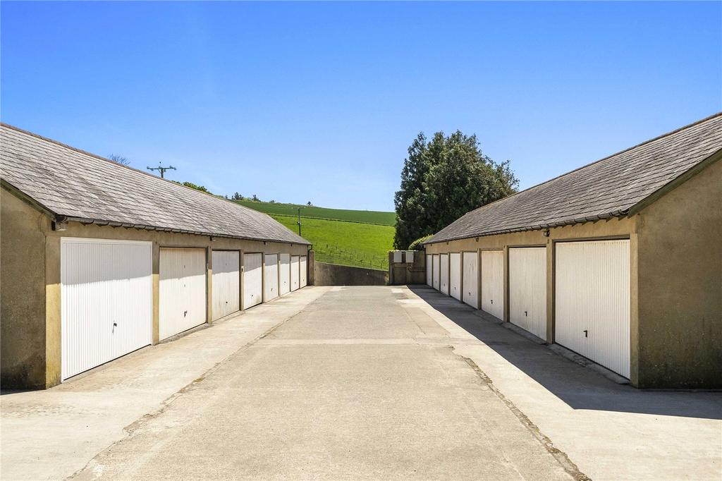 Garaging