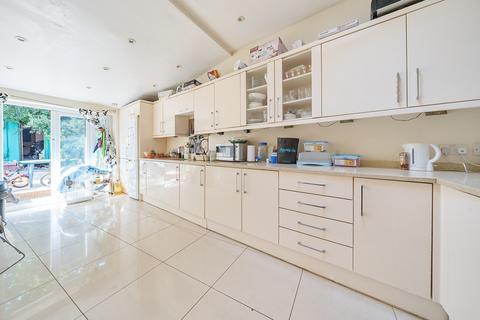 3 bedroom end of terrace house for sale, Windmill Road, Slough, SL1