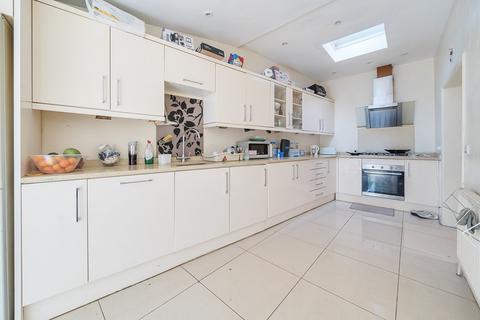 3 bedroom end of terrace house for sale, Windmill Road, Slough, SL1