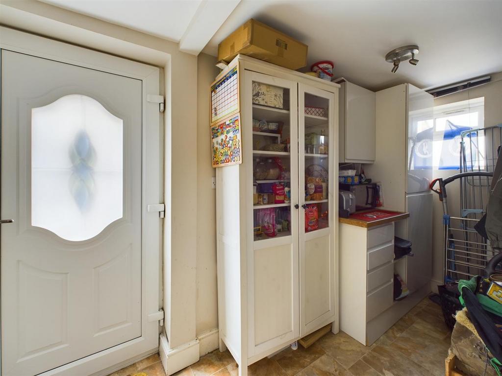 CAM01968 G0-PR0130-STILL006.jpg