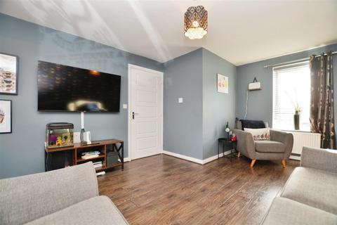 27 Harrier Close, Scunthorpe, DN16 3JR