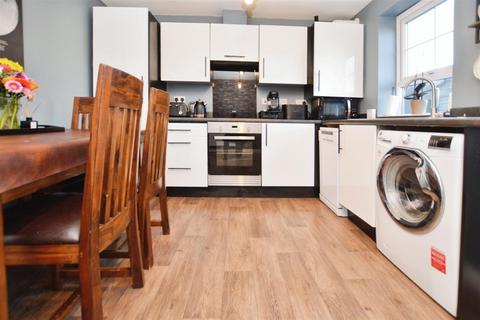 27 Harrier Close, Scunthorpe, DN16 3JR