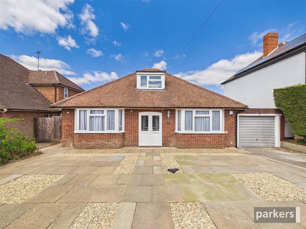 Hilltop Road, Reading RG6