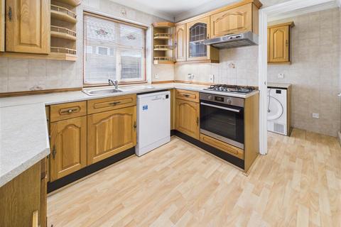 3 bedroom detached bungalow for sale, Bruce Grove, Wickford
