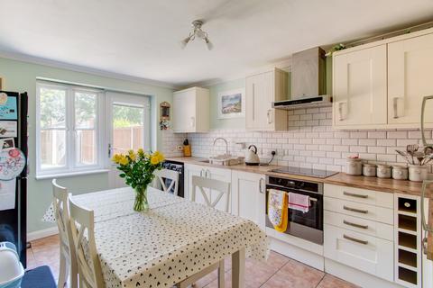 14 Ambergate Close, Redditch, B97 6SR