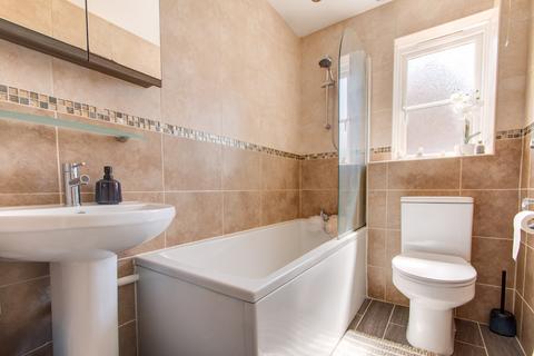 14 Ambergate Close, Redditch, B97 6SR