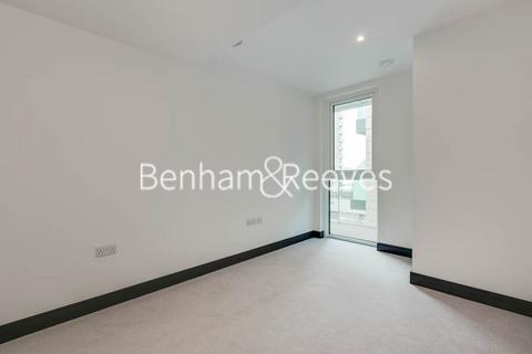5 bedroom apartment to rent, Sovereign Court, Hammersmith W6
