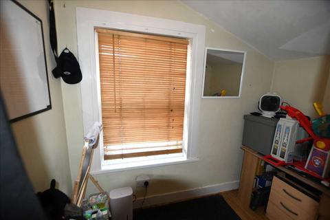 58 Alston Road, London, N18 2LB