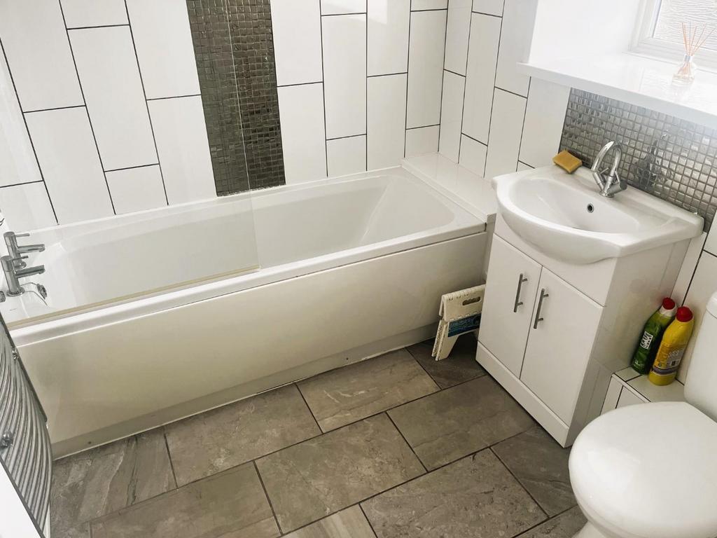 Bathroom.jpeg