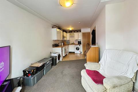 undefined, Baker Street, Hull HU2