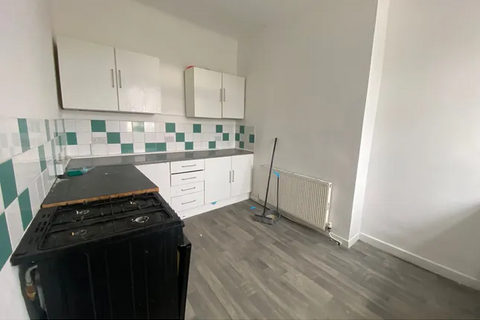 3 bedroom maisonette to rent, Poulton Road, Wallasey CH44