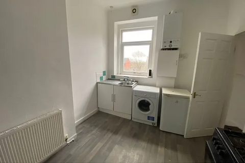 3 bedroom maisonette to rent, Poulton Road, Wallasey CH44