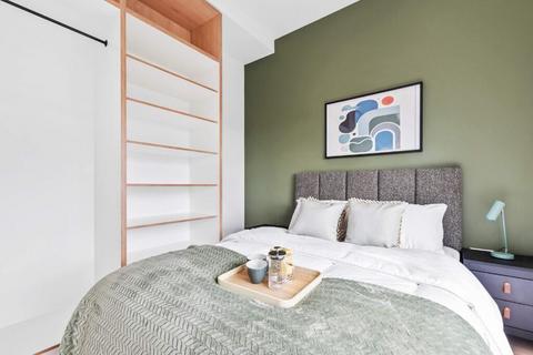 Studio to rent, Vonder Parkside, Great West Road TW8
