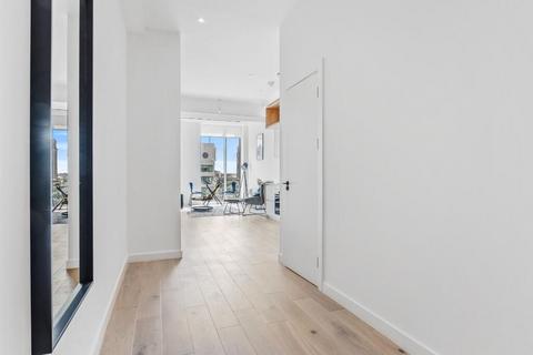 Studio to rent, Vonder Parkside, Great West Road TW8