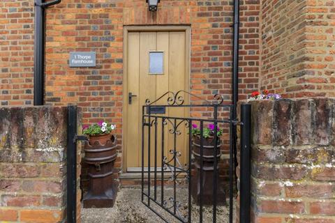 undefined, Thorpe, Surrey