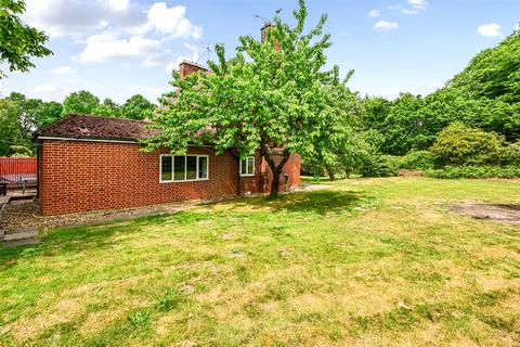 4 bedroom semi-detached house for sale, Minley Road, Camberley GU17