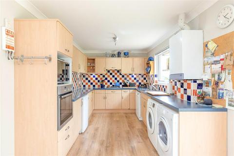 16 Belvedere Lane, Bathgate, EH48 4BU
