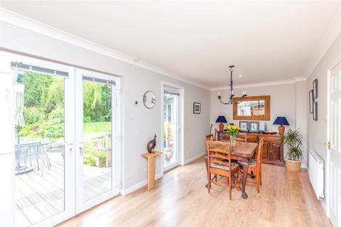 16 Belvedere Lane, Bathgate, EH48 4BU