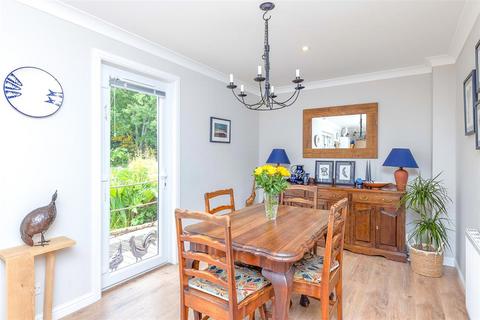 16 Belvedere Lane, Bathgate, EH48 4BU