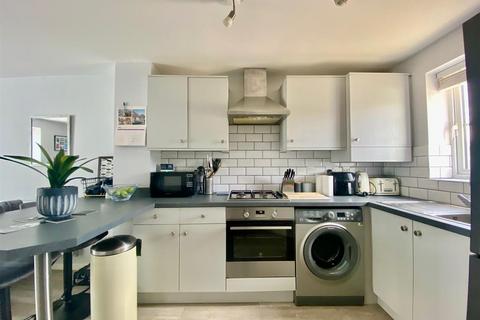 11 Barnsdale Drive, Hampton Gardens, Peterborough, PE7 8LD