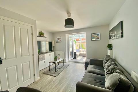 11 Barnsdale Drive, Hampton Gardens, Peterborough, PE7 8LD