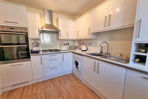 3 bedroom end of terrace house for sale, Drovers Way, Newent