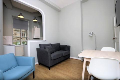 2 bedroom flat to rent, Dudley Drive, Glasgow, G12